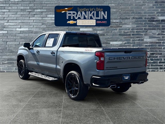 Used 2025 Chevrolet Silverado 1500 LT Trail Boss w/ Convenience Package II image 3