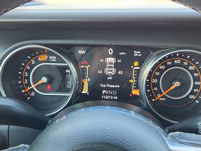 Used 2018 Jeep Wrangler Unlimited Sahara AWD/4WD image 23