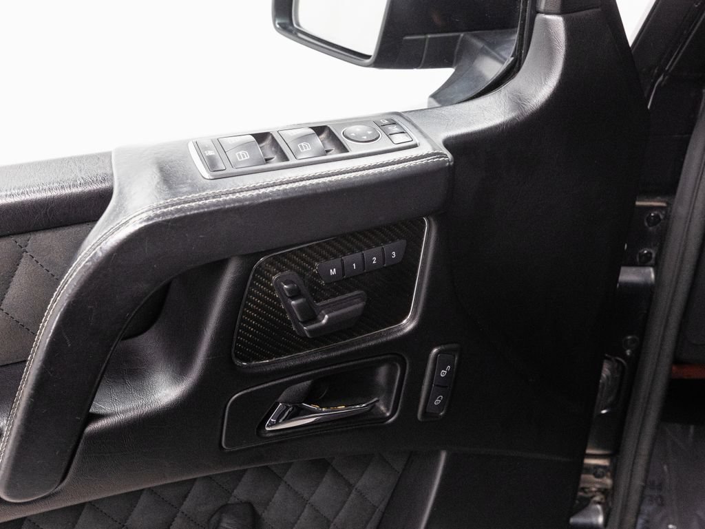 Used 2017 Mercedes-Benz G 550 Squared image 6