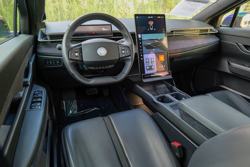 Used 2023 Fisker Ocean Ultra AWD/4WD image 40