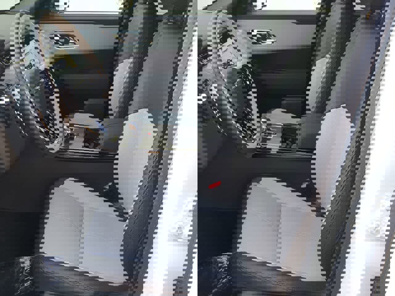 Used 2026 Land Rover Range Rover Velar Dynamic SE image 16