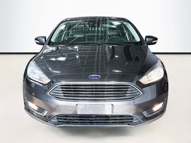 Used 2017 Ford Focus Titanium w/ Titanium Technology Package image 4