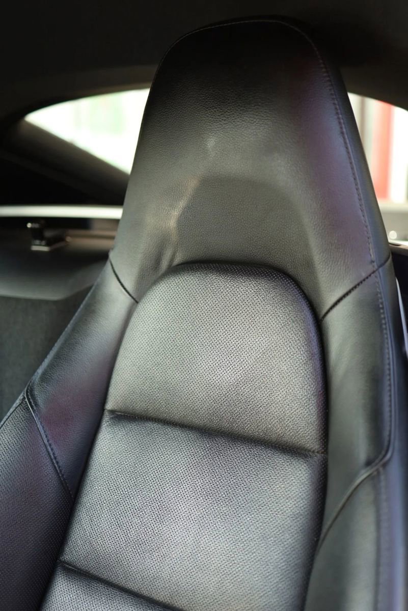 Used 2019 Porsche 718 Cayman RWD image 23