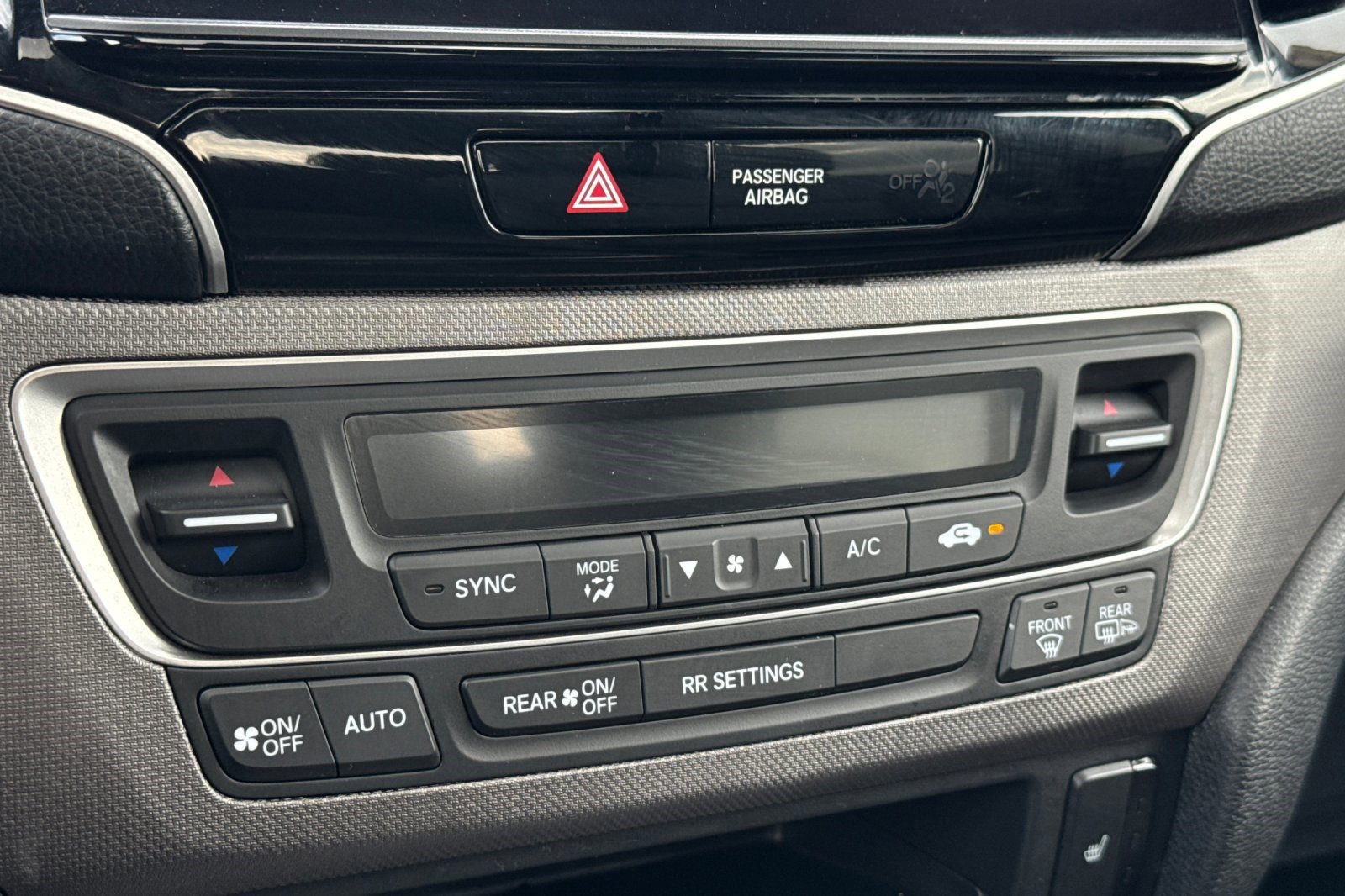 Used 2025 Honda Ridgeline RTL image 17