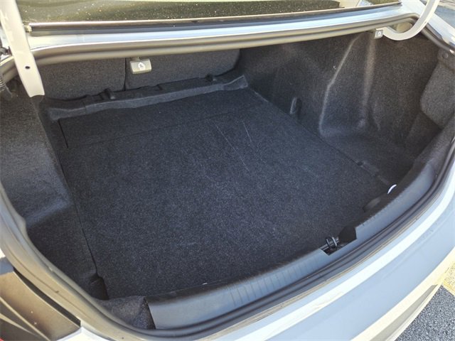 Used 2024 Chevrolet Malibu LT image 22