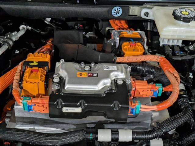 Used 2025 Cadillac Optiq Sport 1 image 28