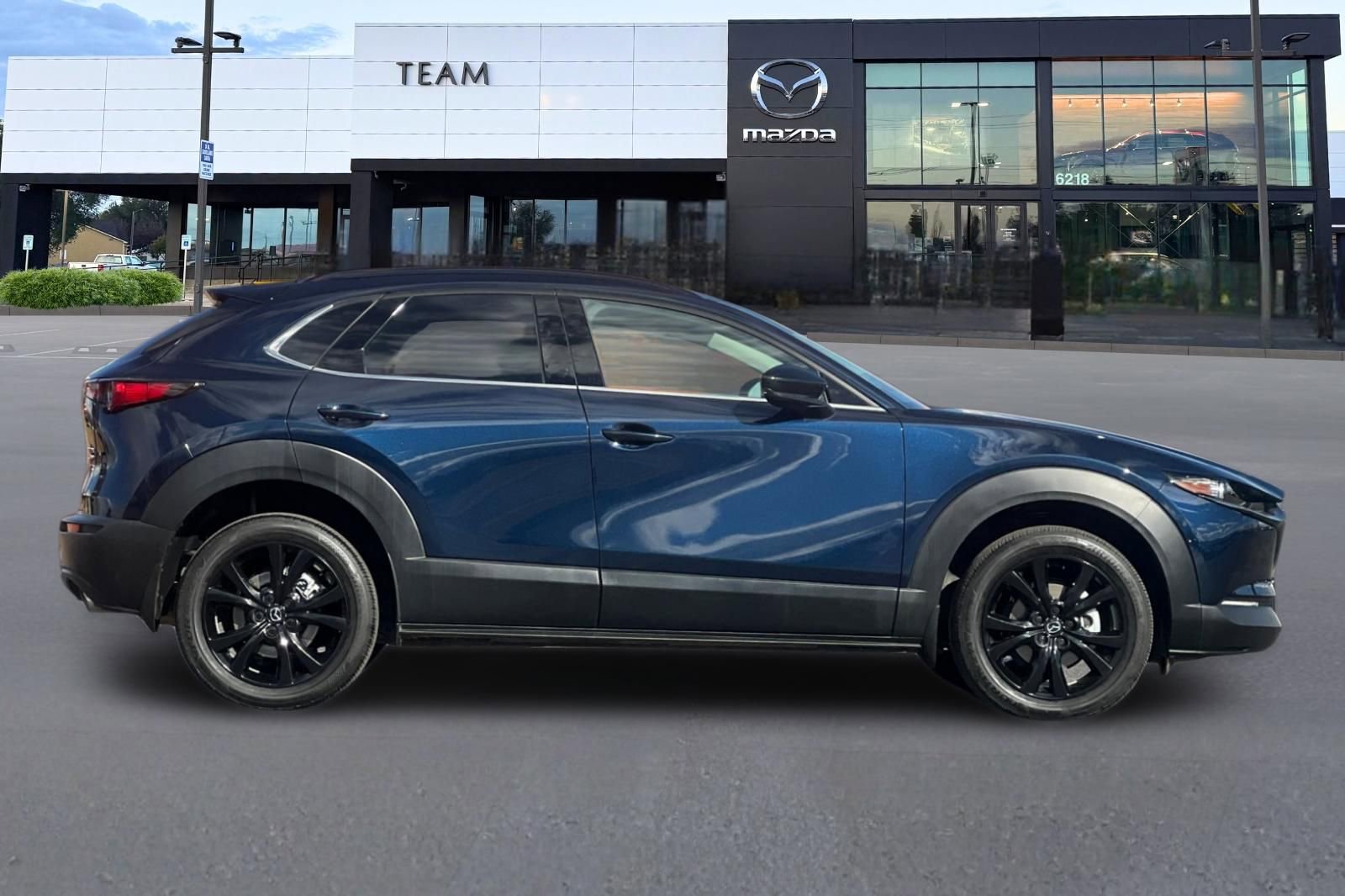 Certified 2025 MAZDA CX-30 2.5 Turbo w/ Premium Package image 3
