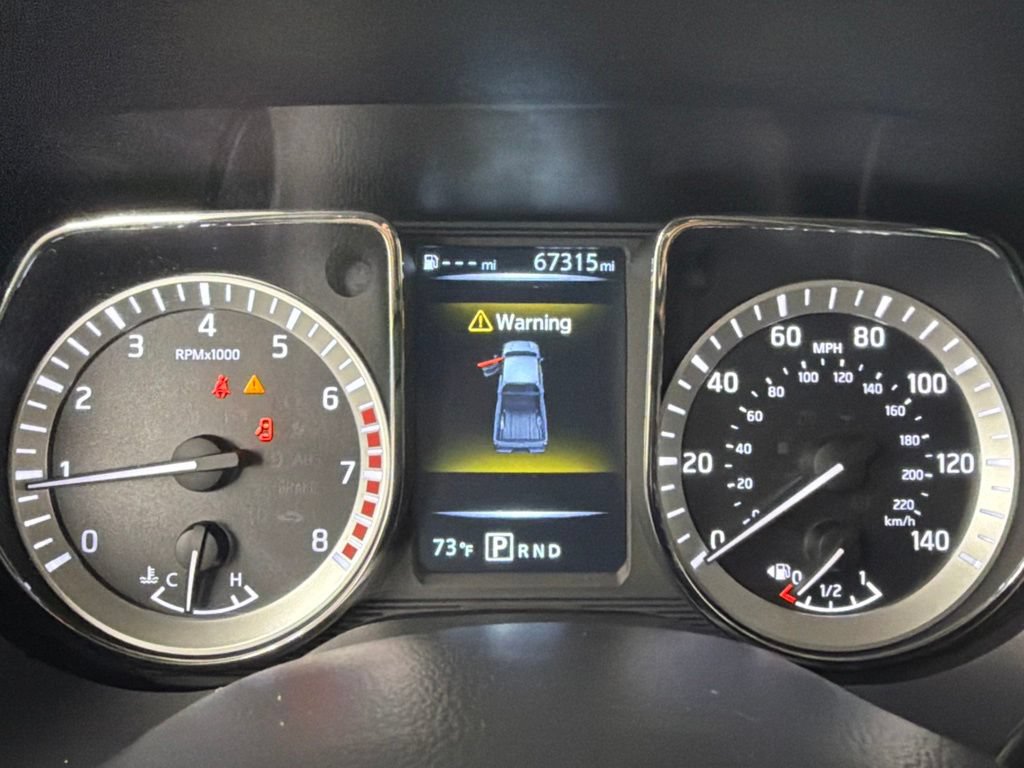 Used 2018 Nissan Titan SV RWD image 27
