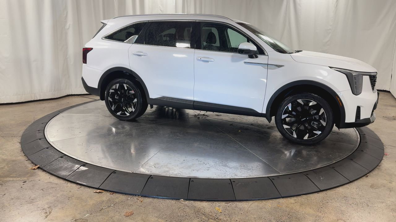 New 2026 Kia Sorento EX image 2