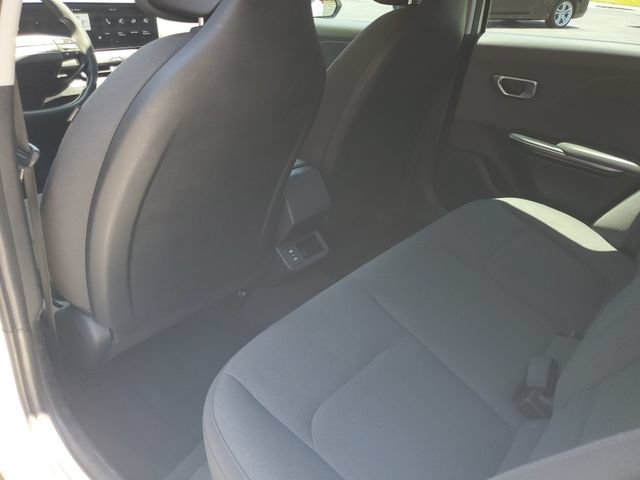 Used 2025 Kia K4 FWD image 11