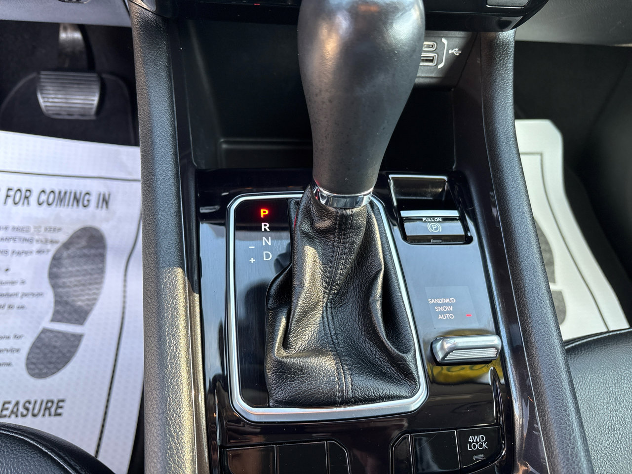 Used 2022 Jeep Compass Latitude w/ Sun and Sound Group image 25