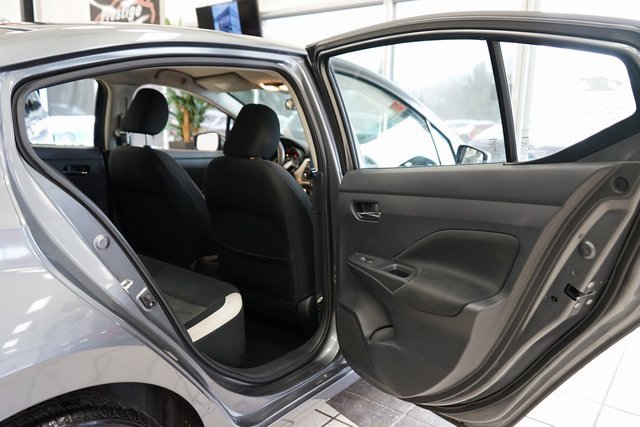 Used 2021 Nissan Versa SV image 40