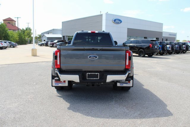 New 2026 Ford F350 Lariat image 4