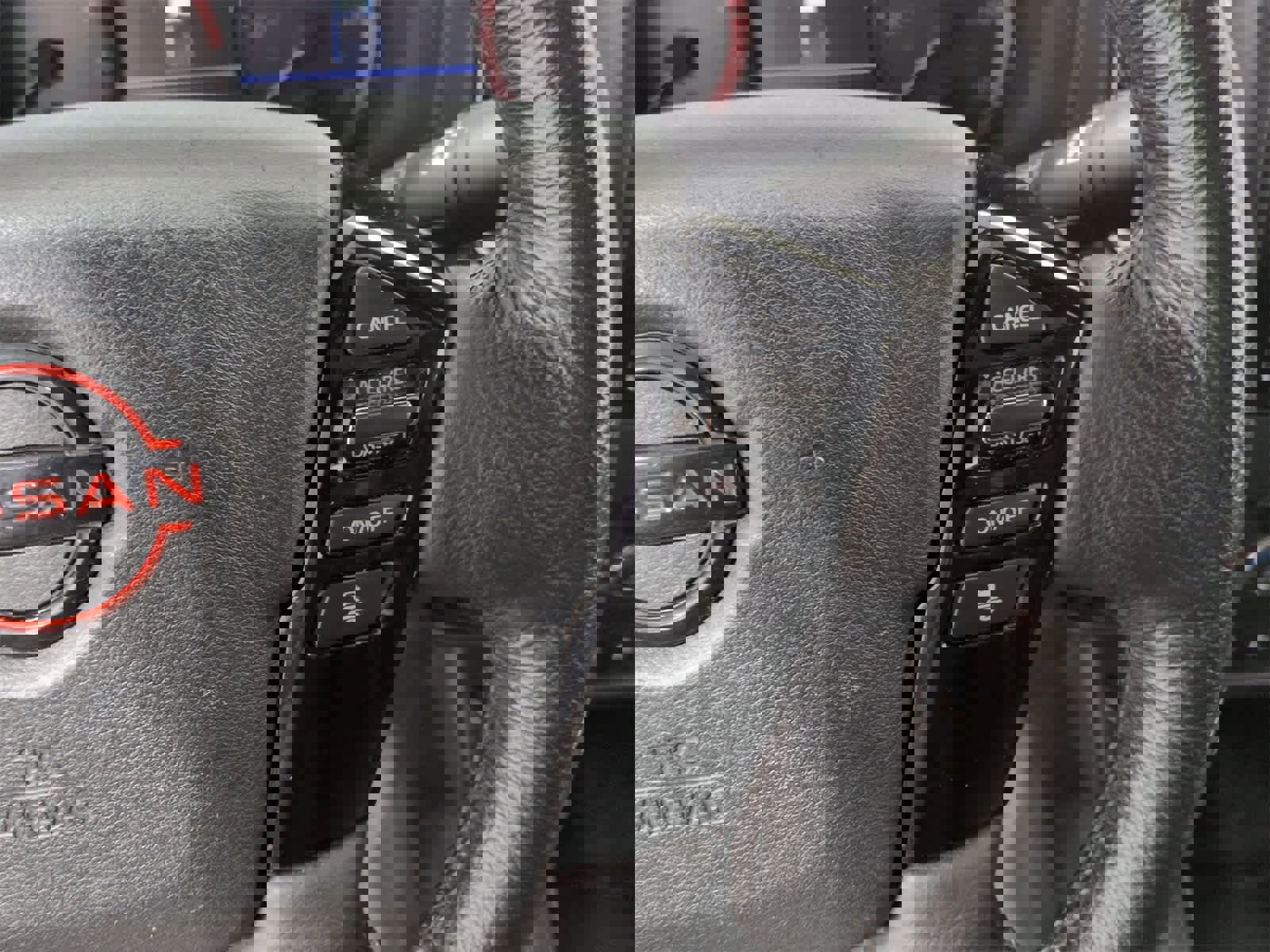 Used 2022 Nissan Frontier PRO-4X w/ Pro-4X Premium Package image 27