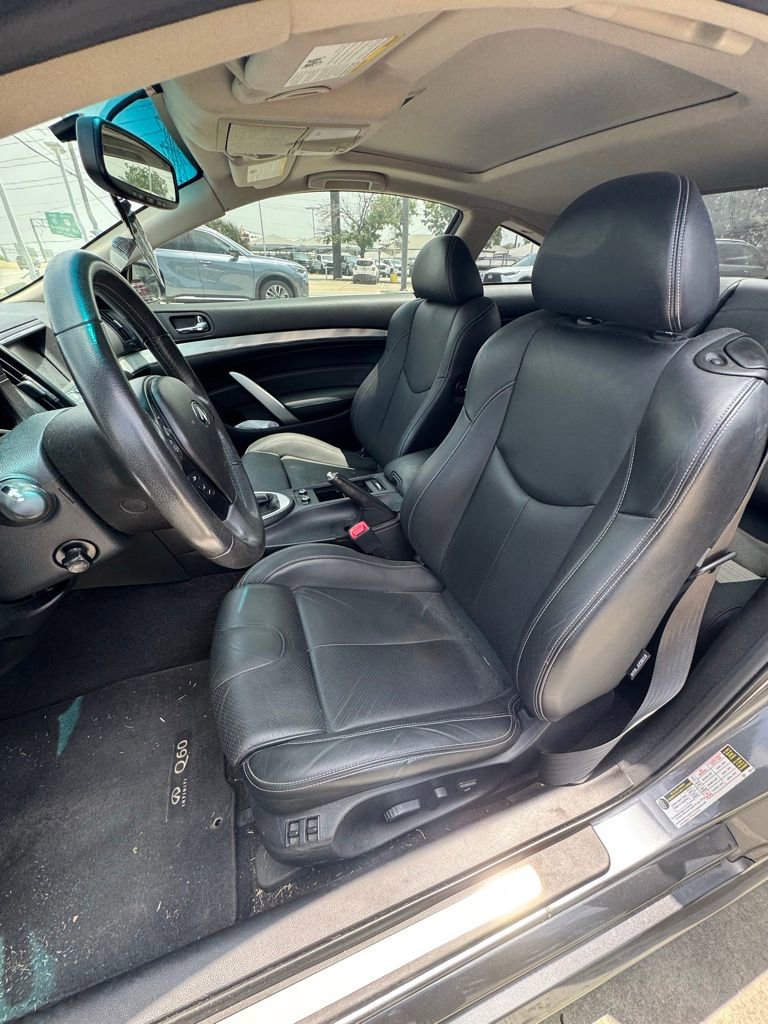 Used 2015 INFINITI Q60 Sport RWD image 18