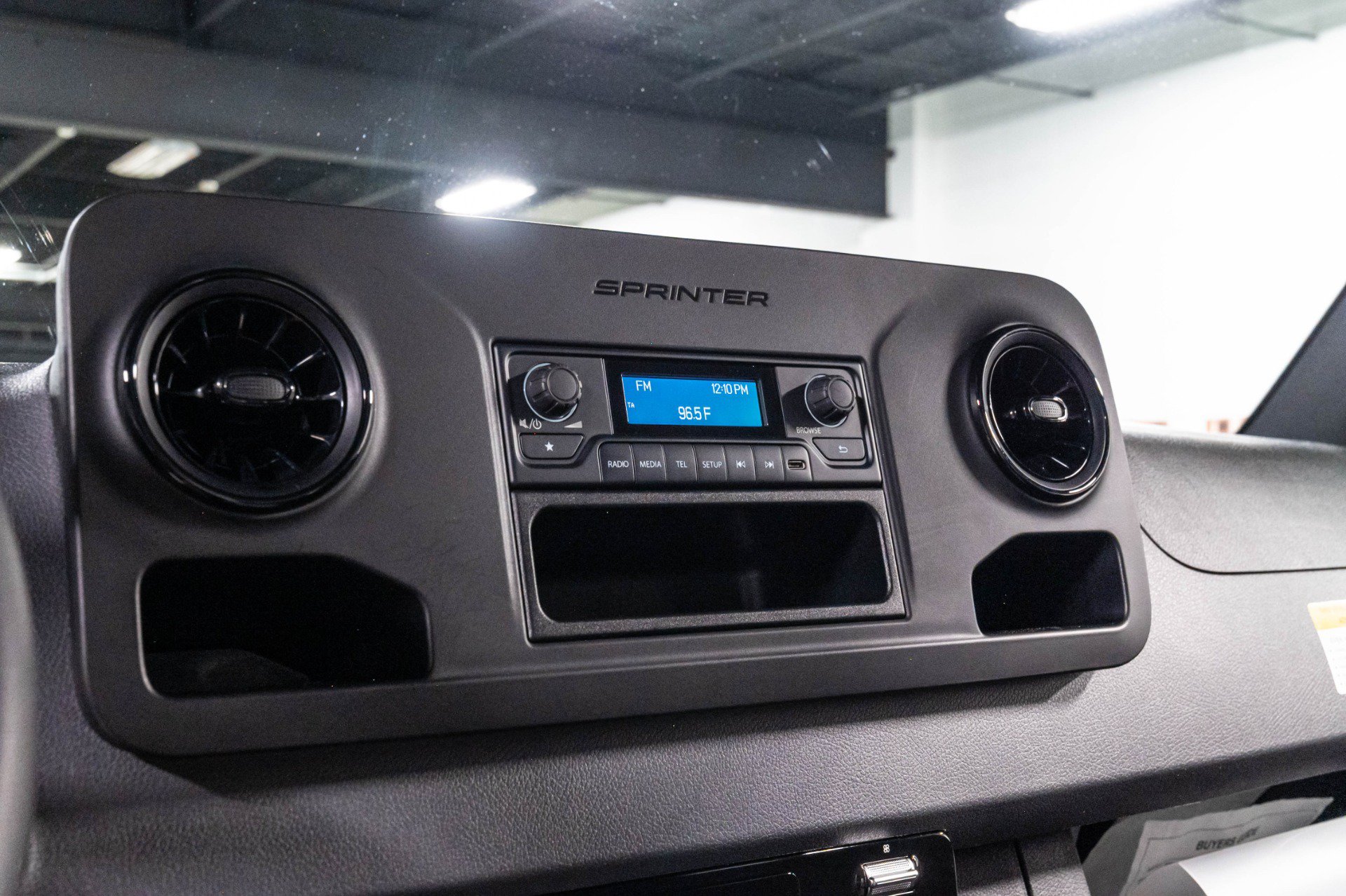 Used 2021 Mercedes-Benz Sprinter 2500 w/ Driver Convenience Package image 9
