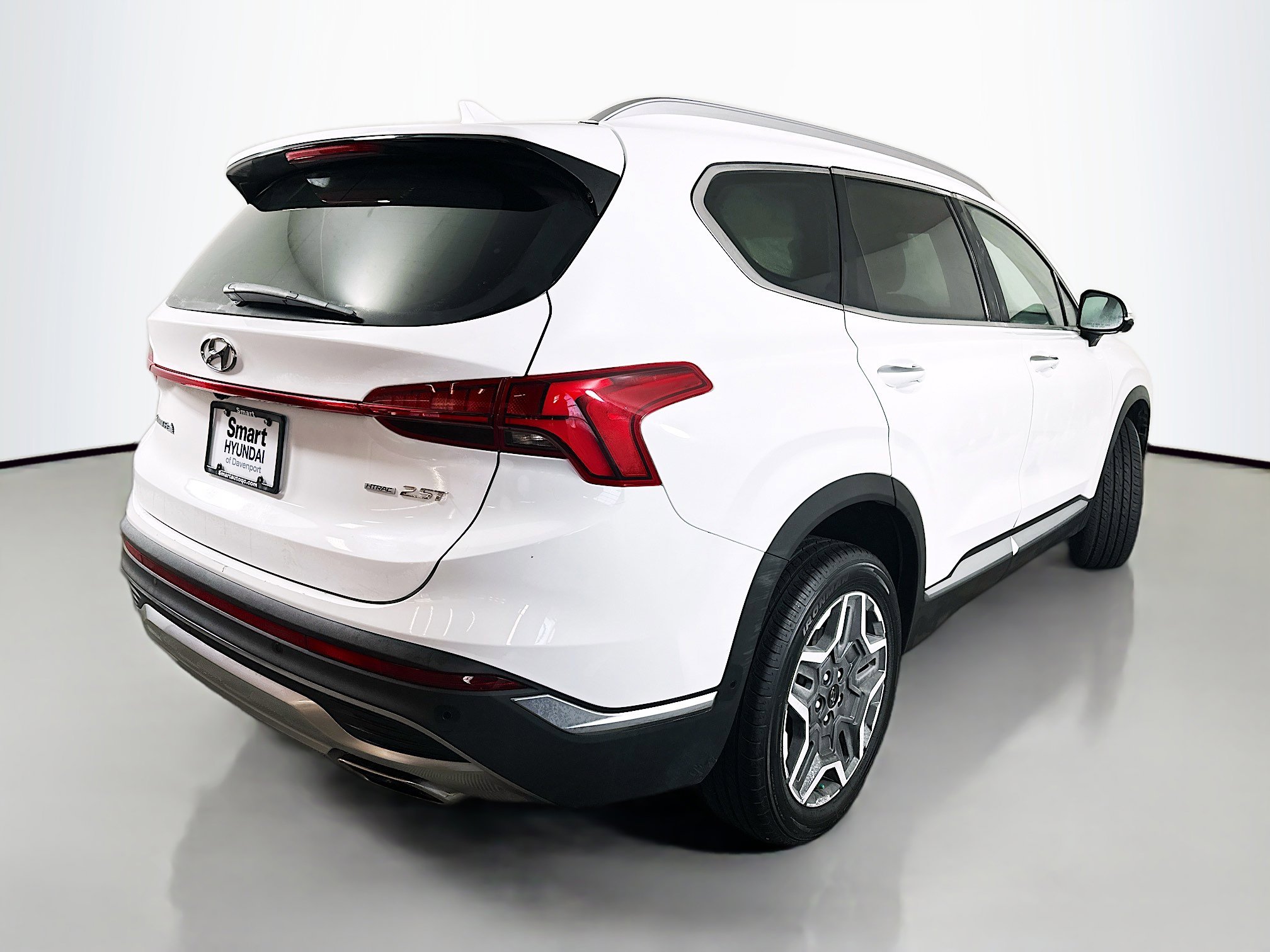 Certified 2023 Hyundai Santa Fe Limited image 7