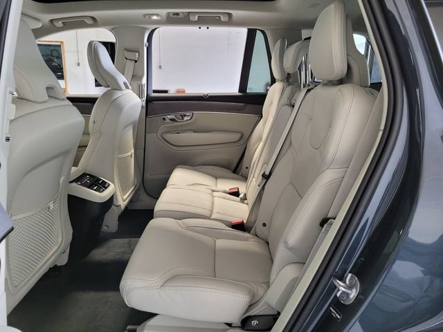 New 2026 Volvo XC90 B6 Ultra w/ Protection Package AWD/4WD image 14