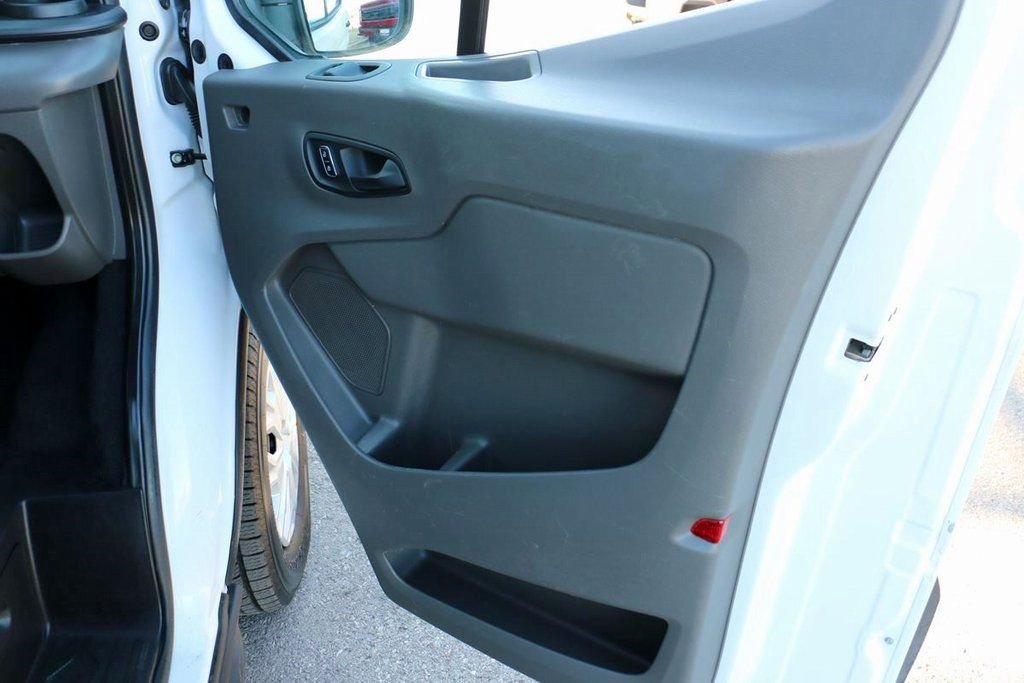 Used 2023 Ford Transit 350 XLT image 20