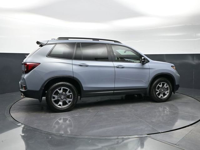 Used 2022 Honda Passport TrailSport image 2