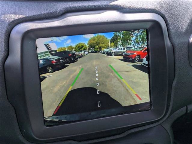 Used 2023 Jeep Renegade Trailhawk image 12
