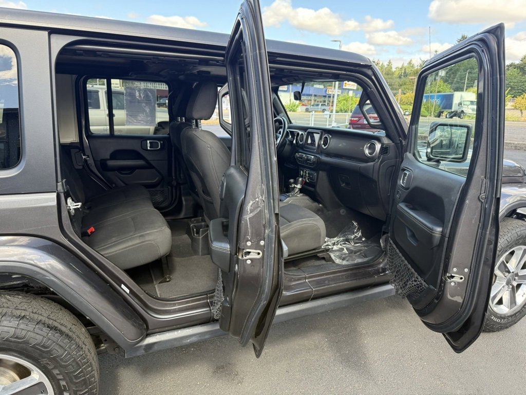 Used 2020 Jeep Wrangler Unlimited Sahara image 18