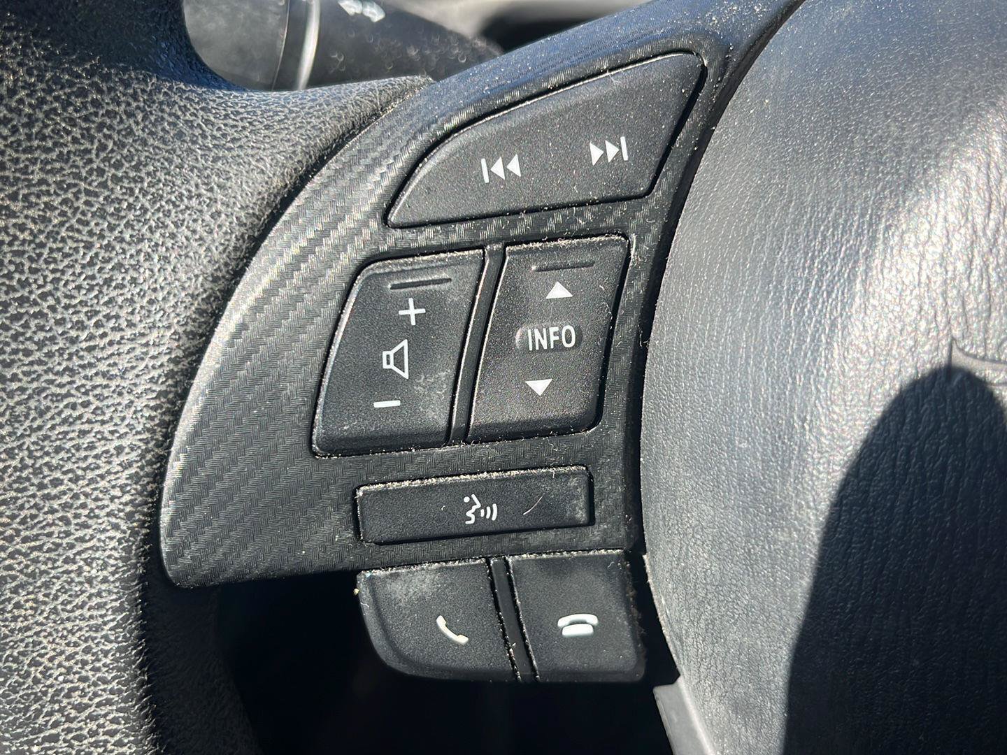 Used 2014 MAZDA MAZDA3 i Sport FWD image 8