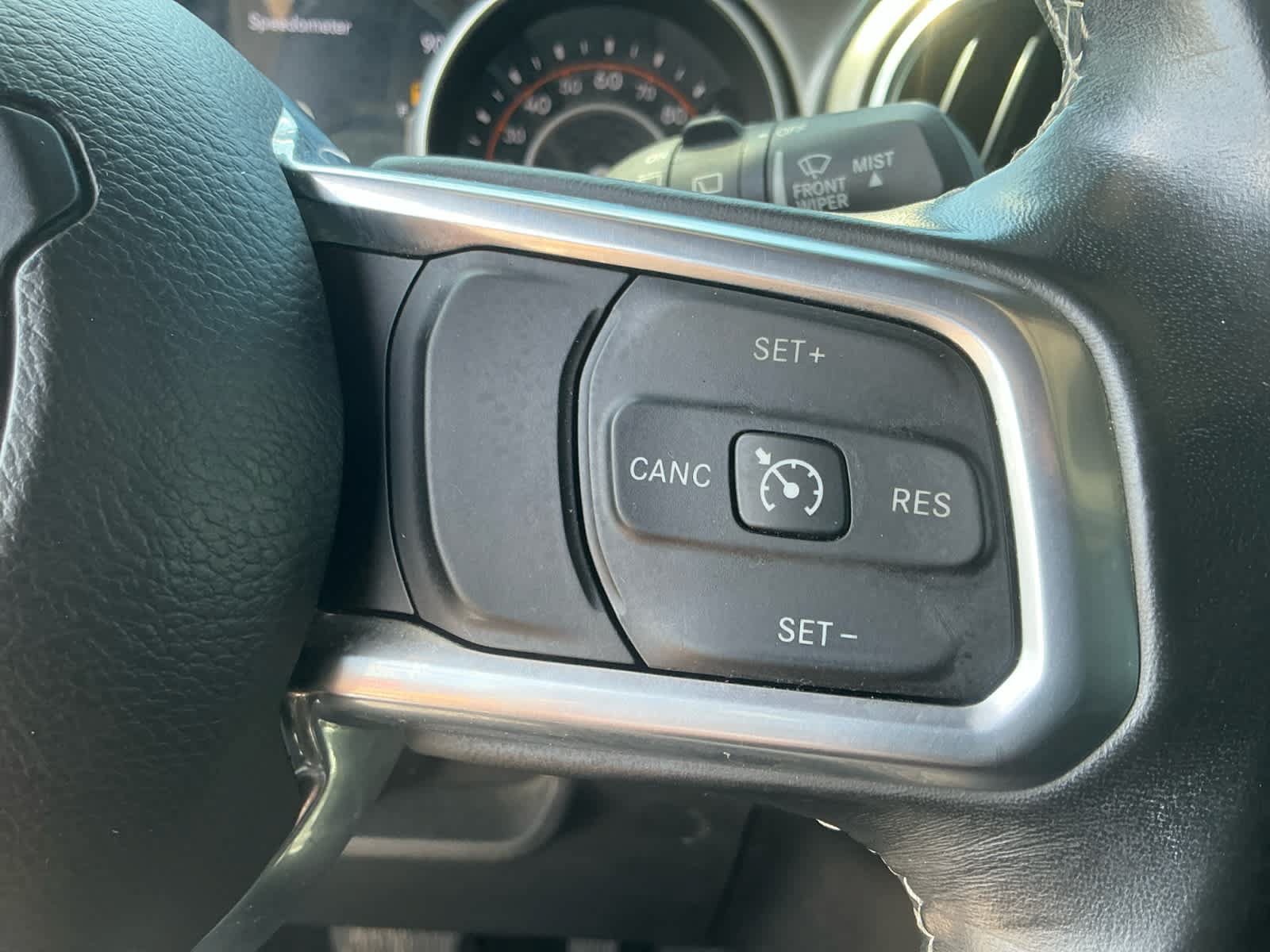 Used 2018 Jeep Wrangler Unlimited Sahara w/ LED Lighting Group AWD/4WD image 22