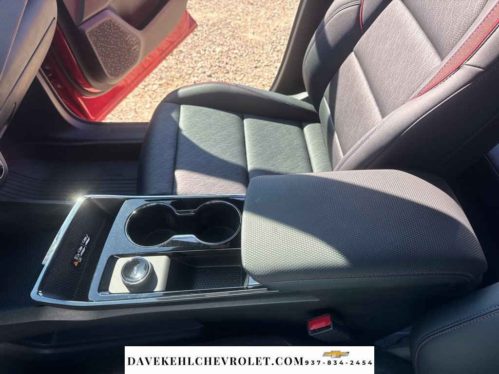Used 2025 Chevrolet Equinox RS w/ Safety and Technology Package AWD/4WD image 21