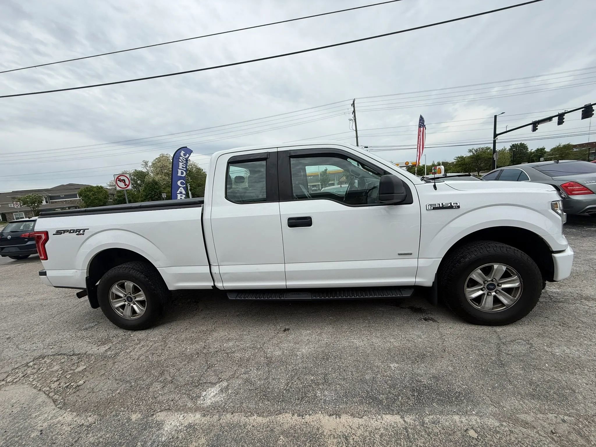 Used 2015 Ford F150 XL w/ Equipment Group 101A Mid AWD/4WD image 7