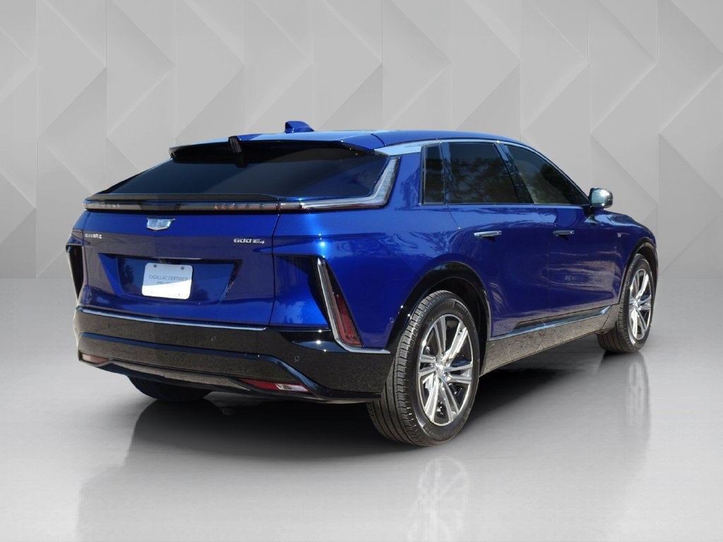 Certified 2024 Cadillac Lyriq Luxury w/ LPO, Floor Liner Package AWD/4WD image 5
