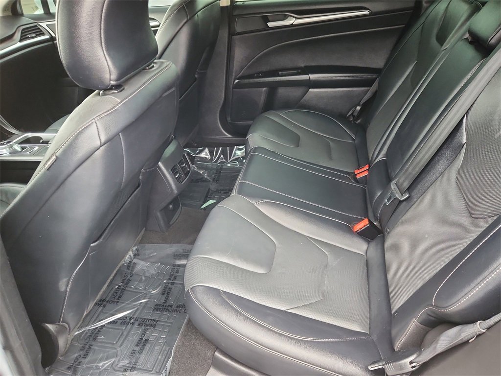 Used 2019 Ford Fusion Titanium image 10