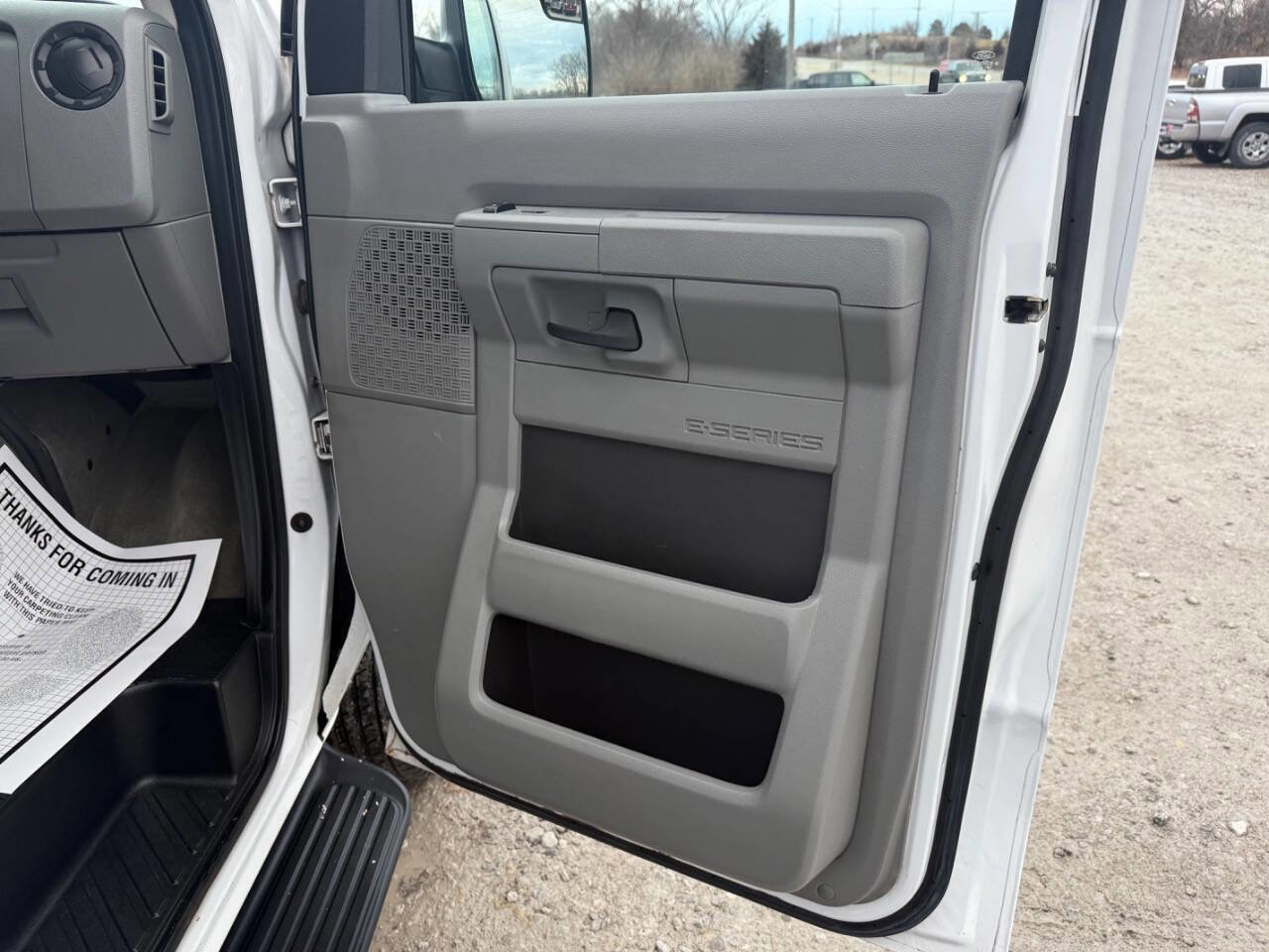 Used 2013 Ford E-350 and Econoline 350 XLT image 13