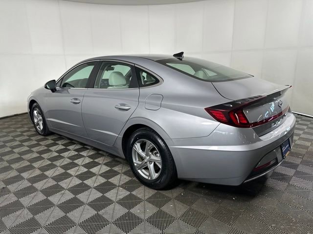 Certified 2023 Hyundai Sonata SE w/ Cargo Package image 5