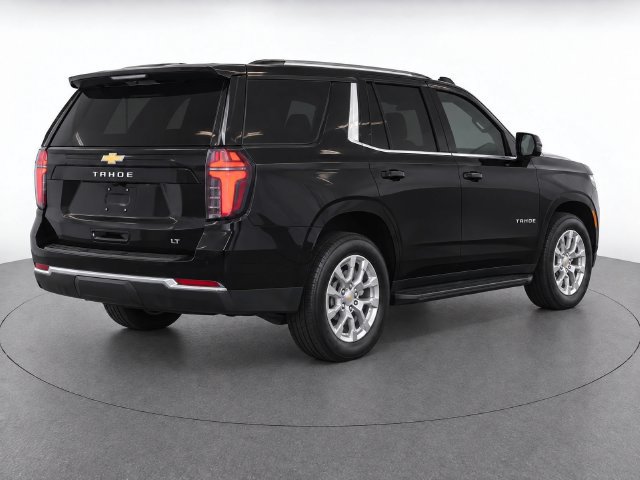 Used 2024 GMC Yukon SLT AWD/4WD image 8