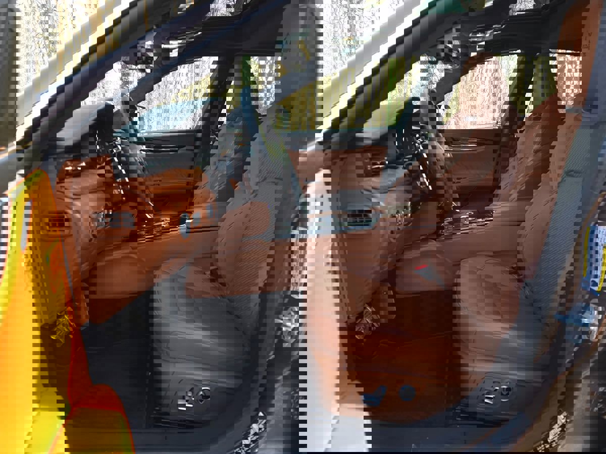 Used 2022 Maserati Quattroporte Modena image 11