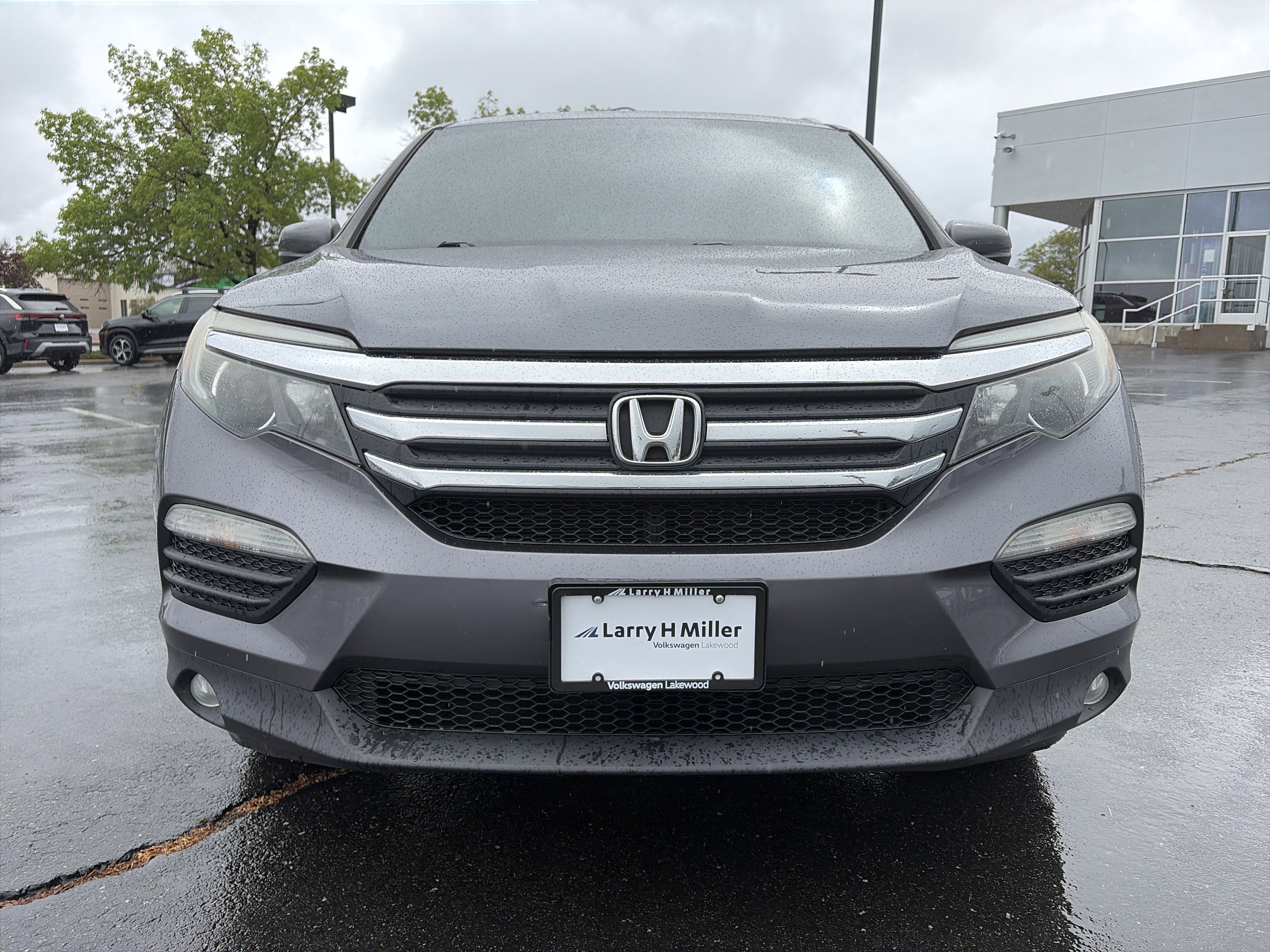 Used 2016 Honda Pilot EX image 2