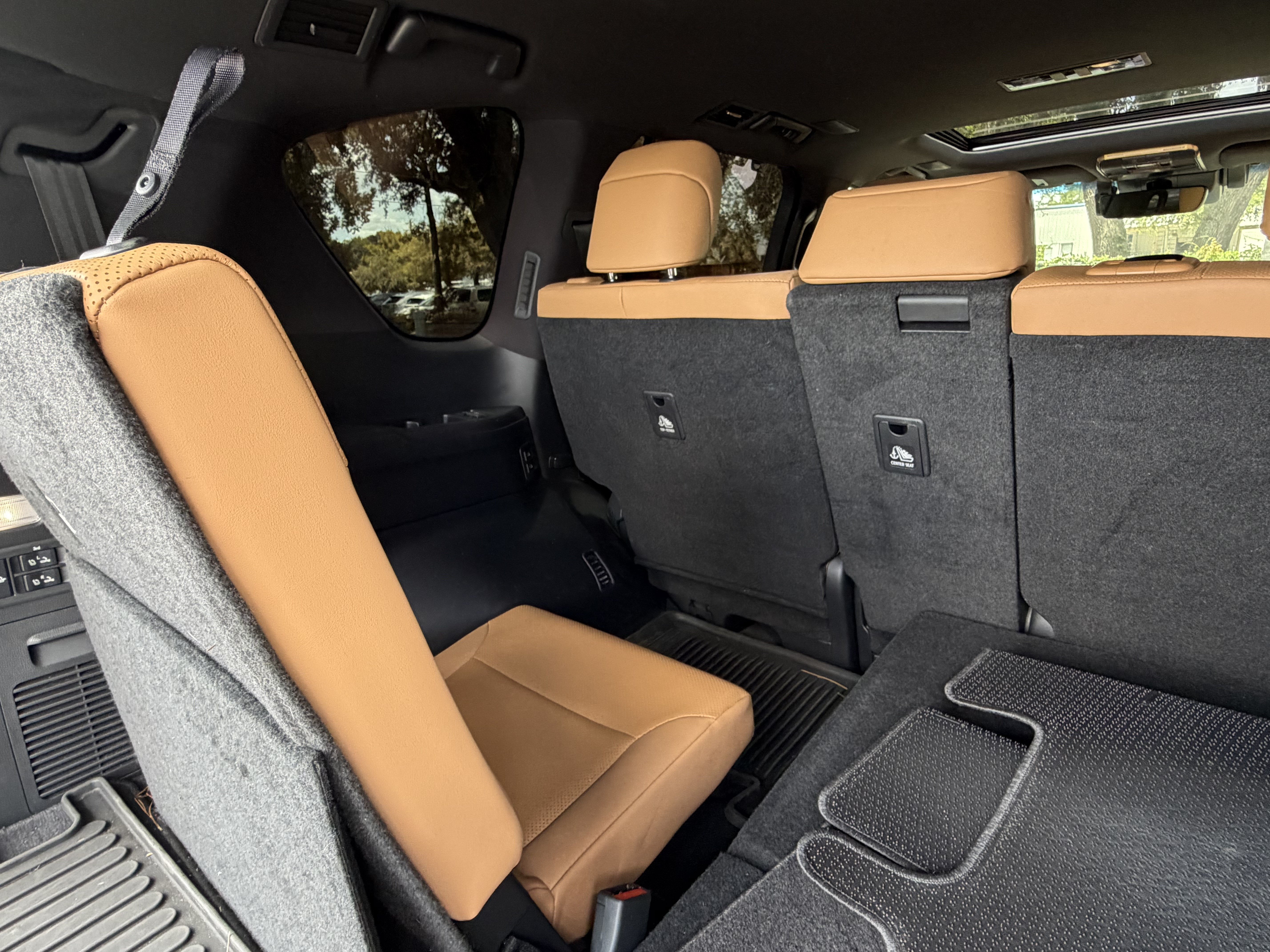 Used 2023 Lexus LX 600 4WD w/ Appearance Package image 51