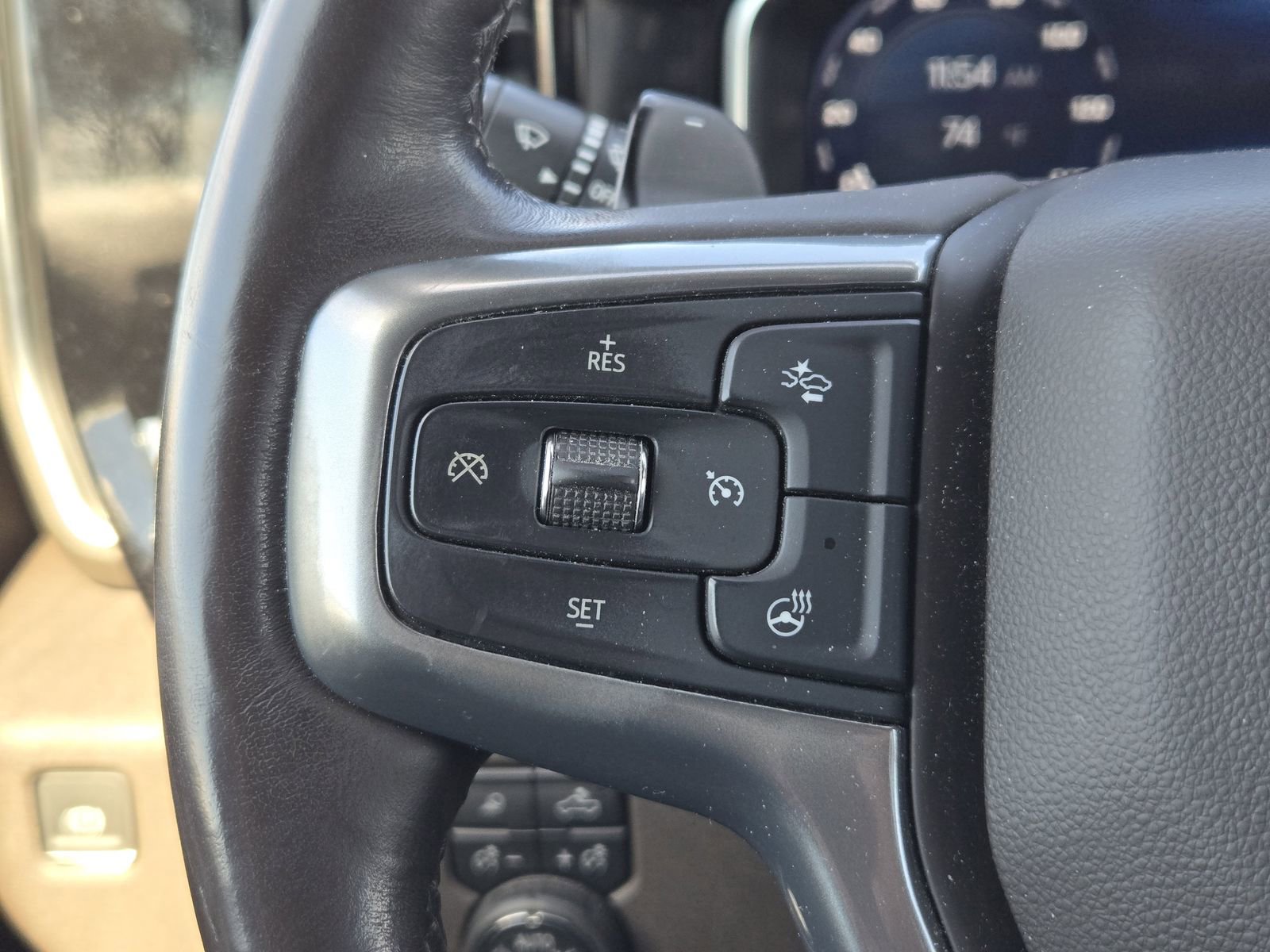 Certified 2022 Chevrolet Silverado 1500 LTZ w/ Technology Package image 30