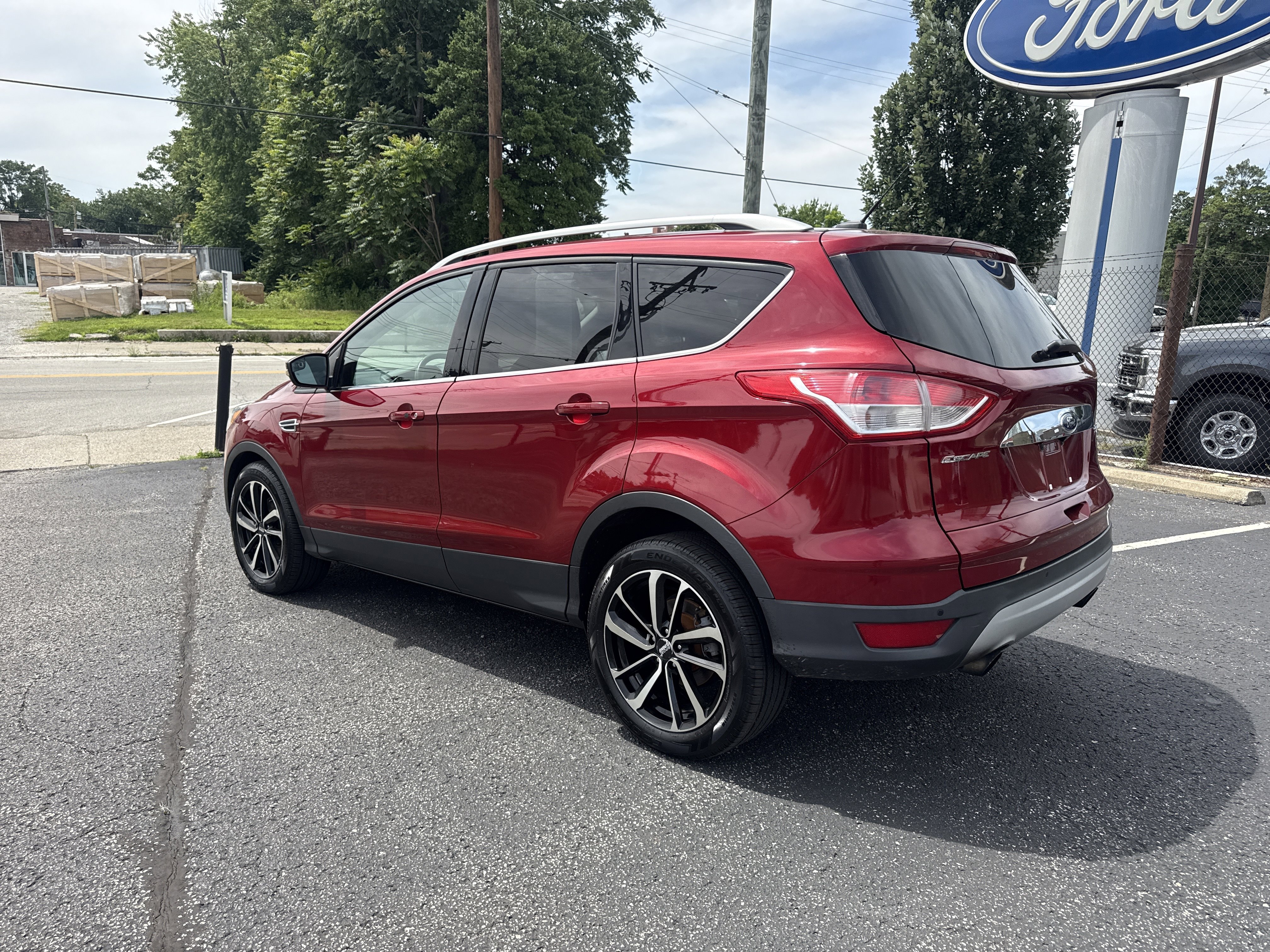 Used 2014 Ford Escape Titanium AWD/4WD image 6