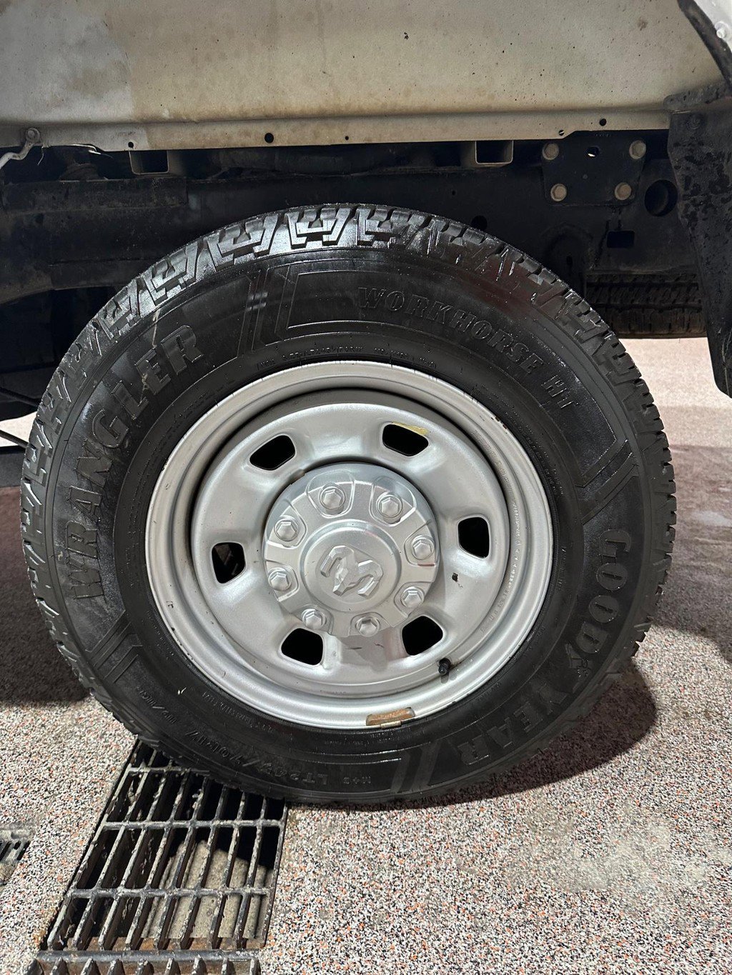 Used 2022 RAM 2500 Tradesman RWD image 12