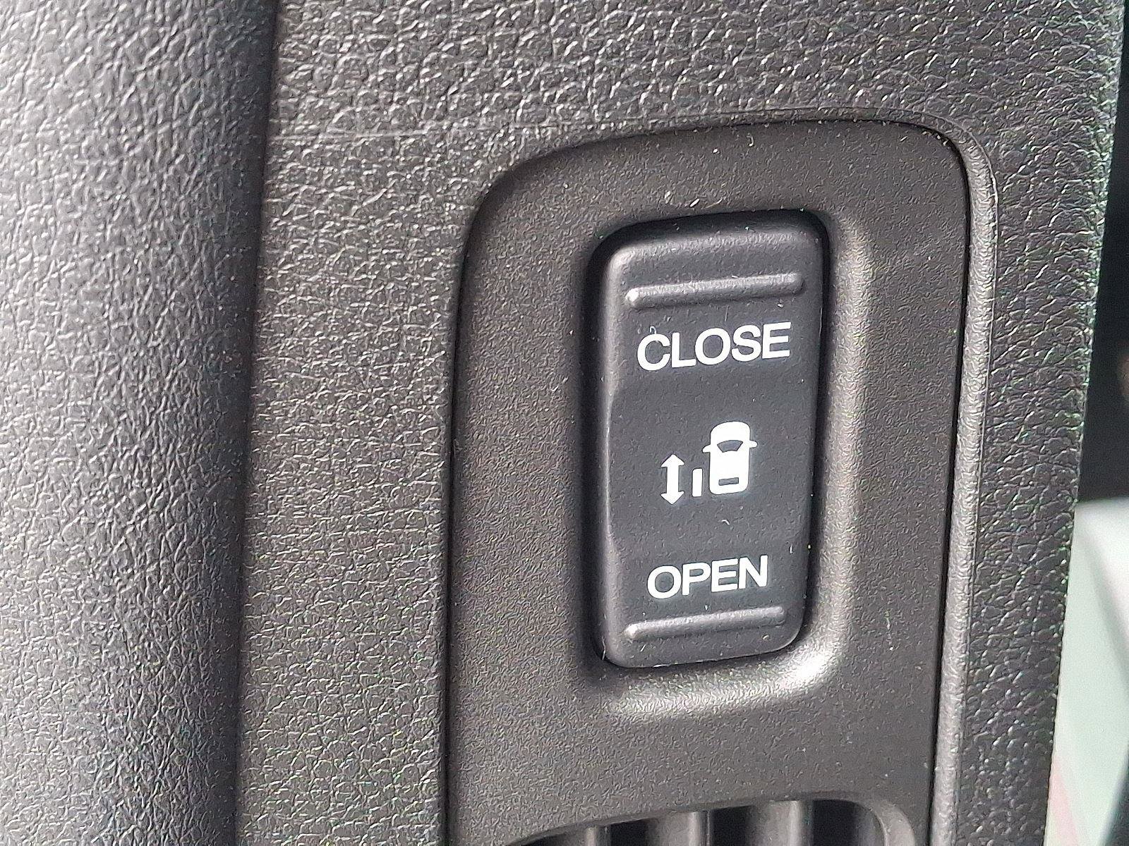 Used 2025 Honda Odyssey Sport-L image 14