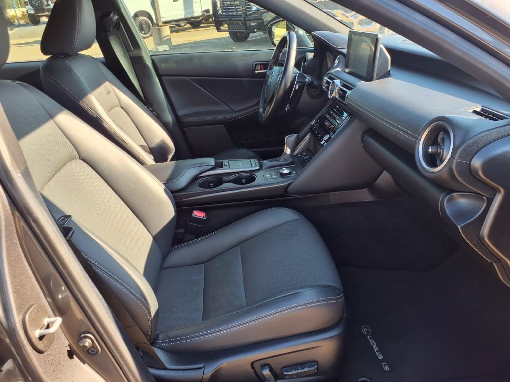 Used 2021 Lexus IS 300 w/ Comfort Package RWD image 25