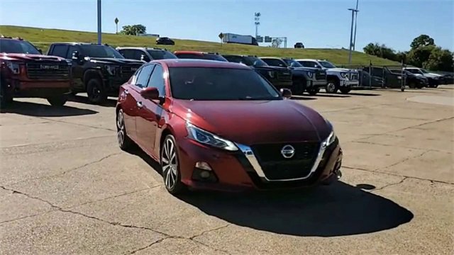 Used 2022 Nissan Altima 2.5 Platinum image 3