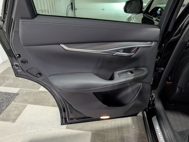 Used 2025 INFINITI QX50 Sport AWD/4WD image 9