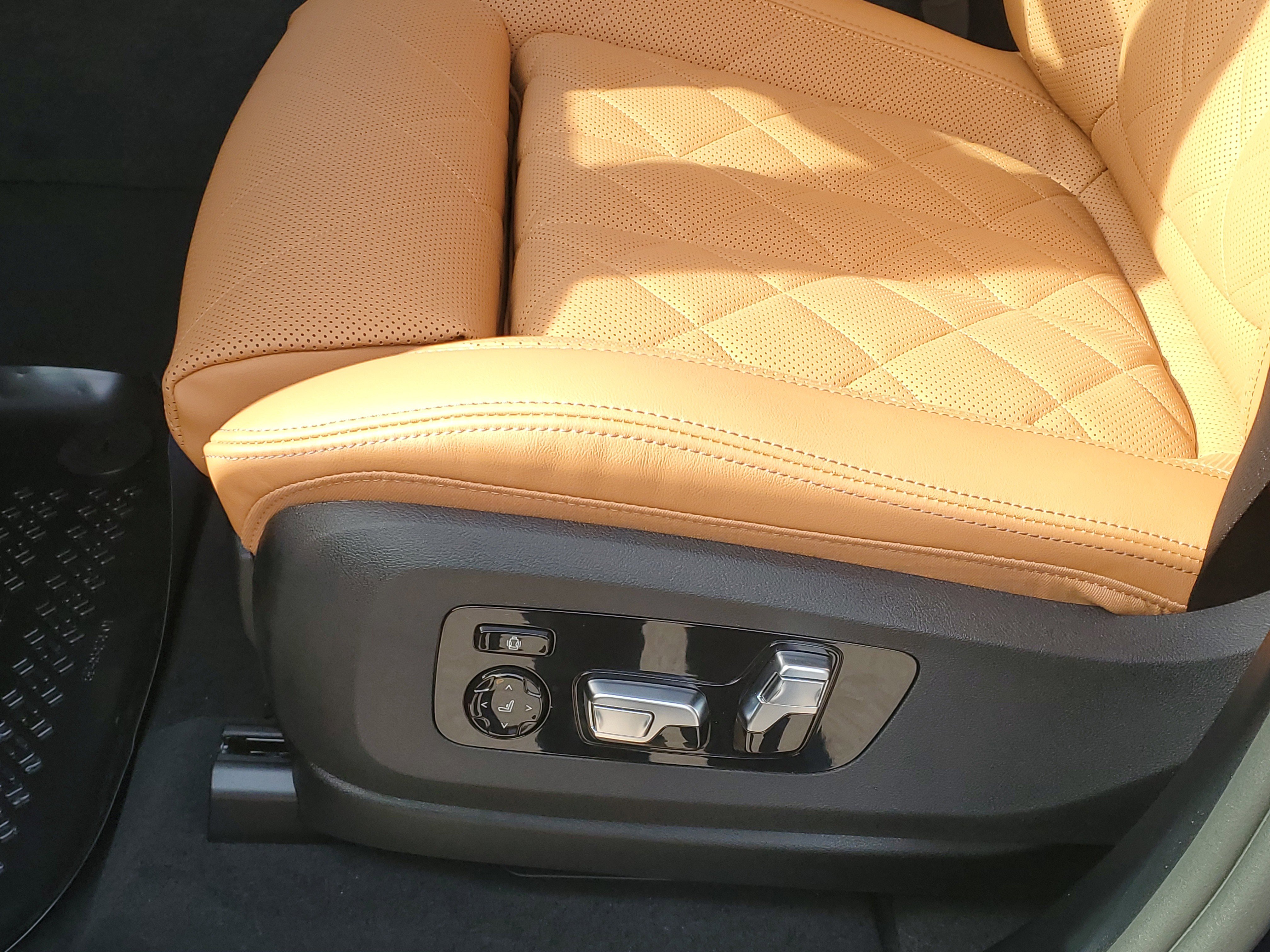 New 2026 BMW X5 xDrive40i w/ M Sport Package image 9