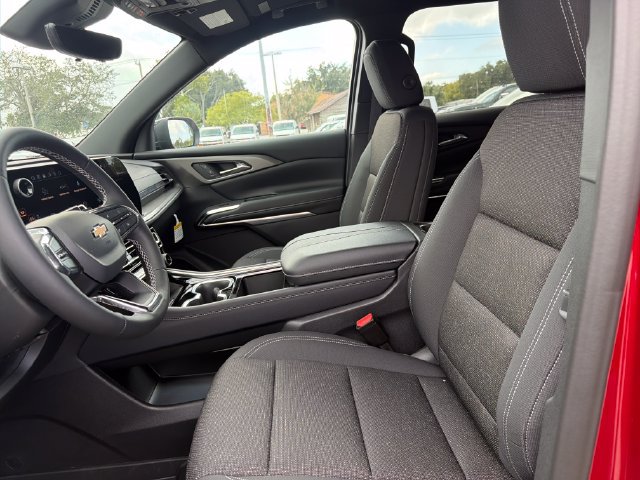 New 2027 Chevrolet Traverse LT w/ Sun and Wheel Package FWD image 19