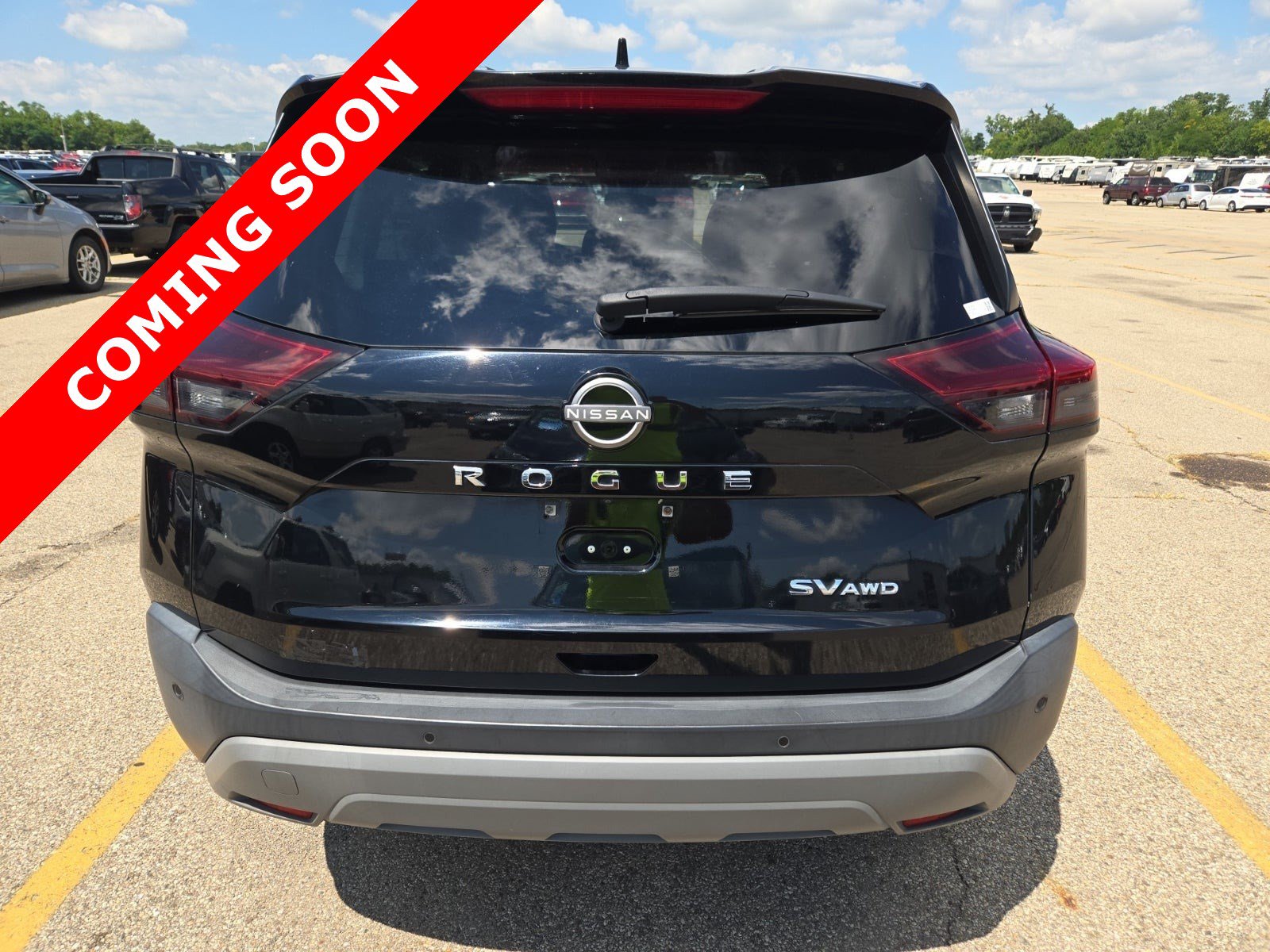 Used 2023 Nissan Rogue SV AWD/4WD image 5