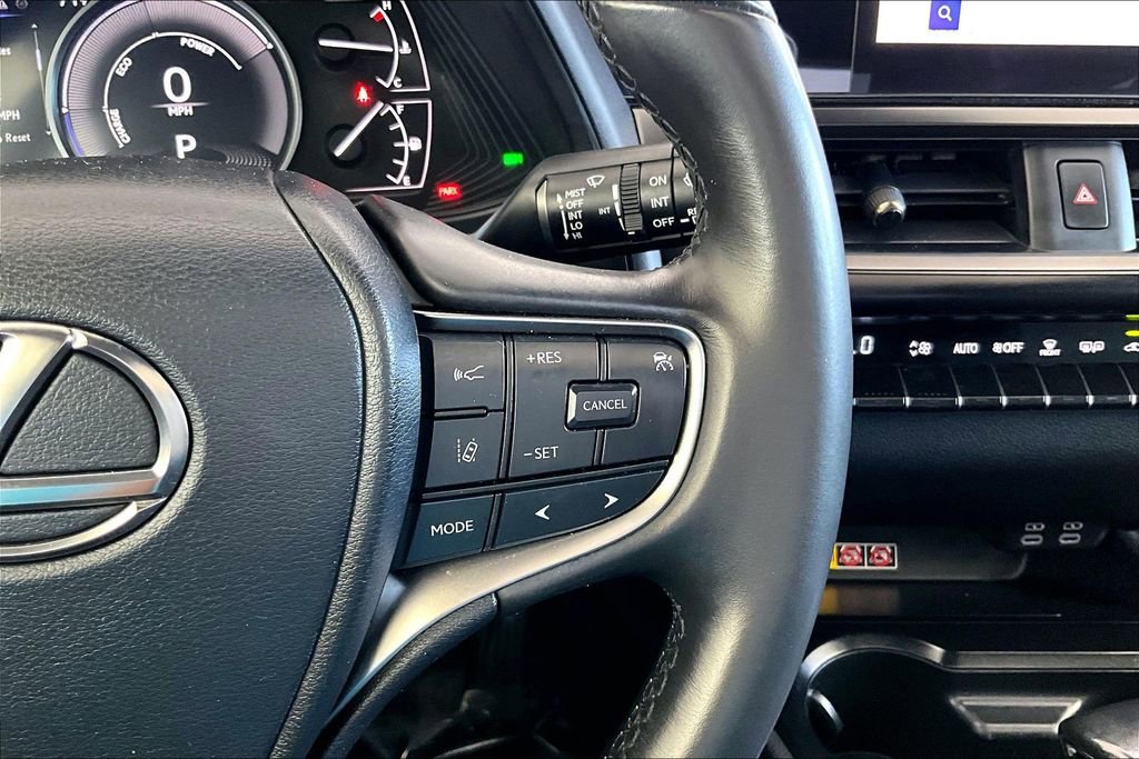 Used 2024 Lexus UX 250h FWD image 12