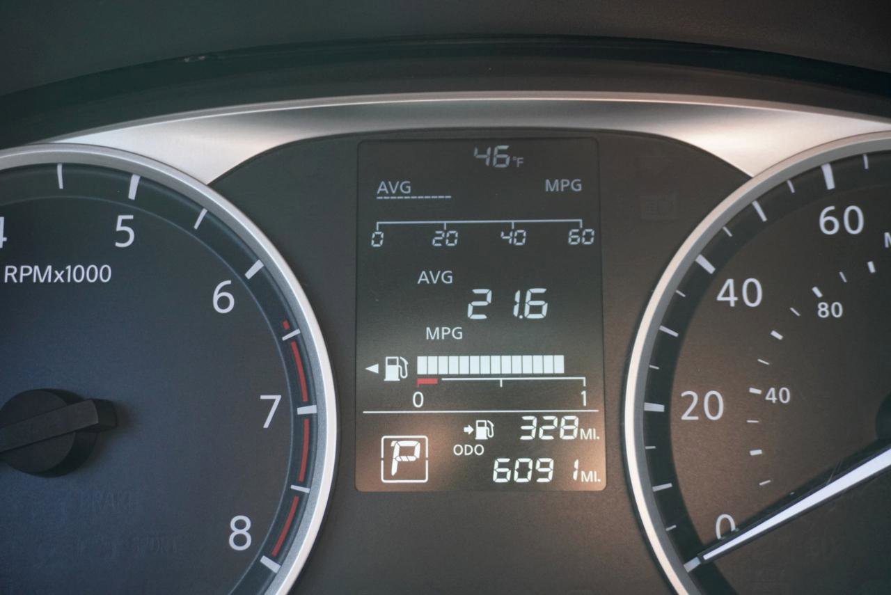 Used 2025 Nissan Versa S w/ S Plus Package image 34